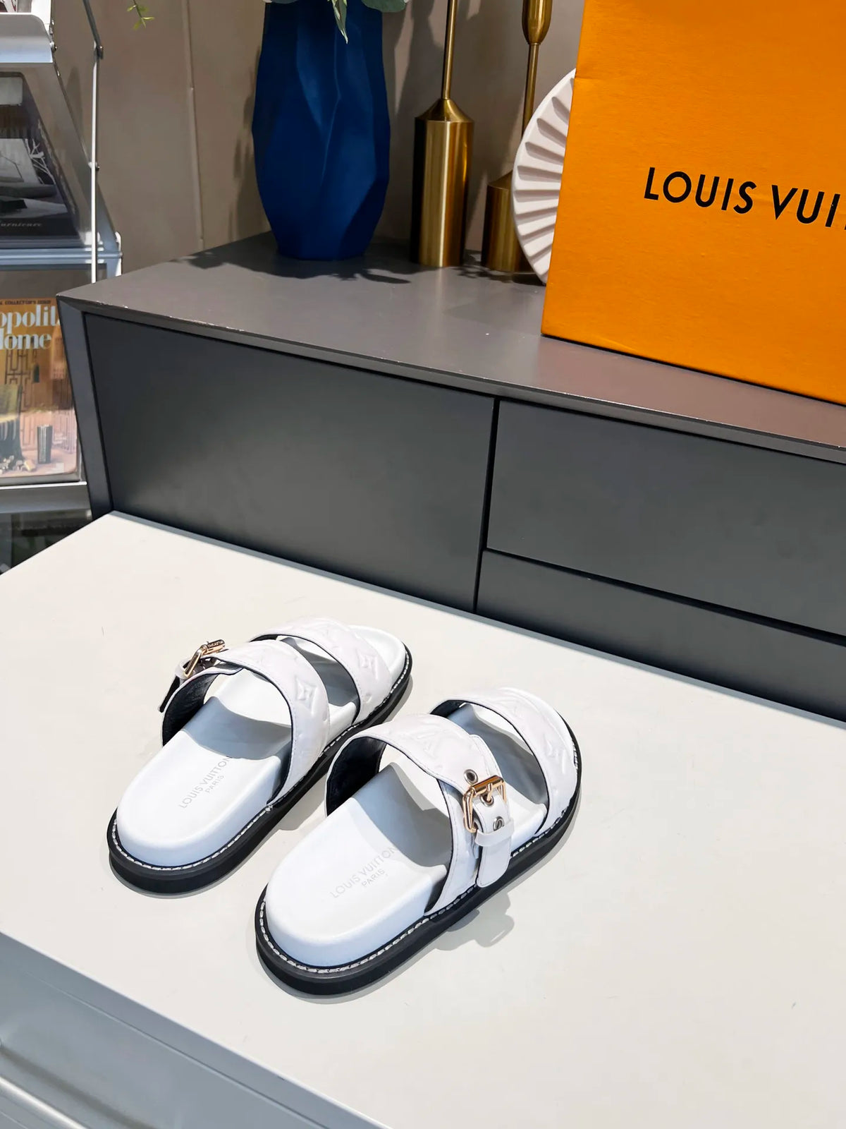 Women's Flat Mule White E233