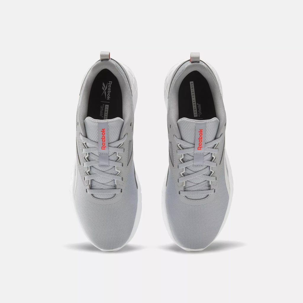 Training Shoes B716407