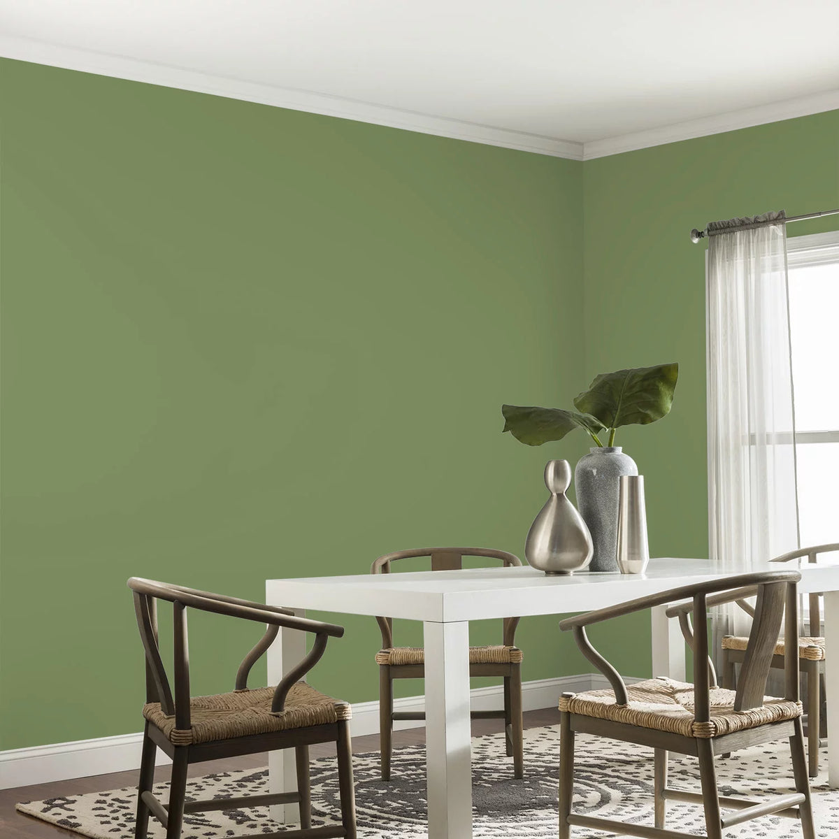 Interior Paint + Primer Green Eggshell 1 Gallon D653