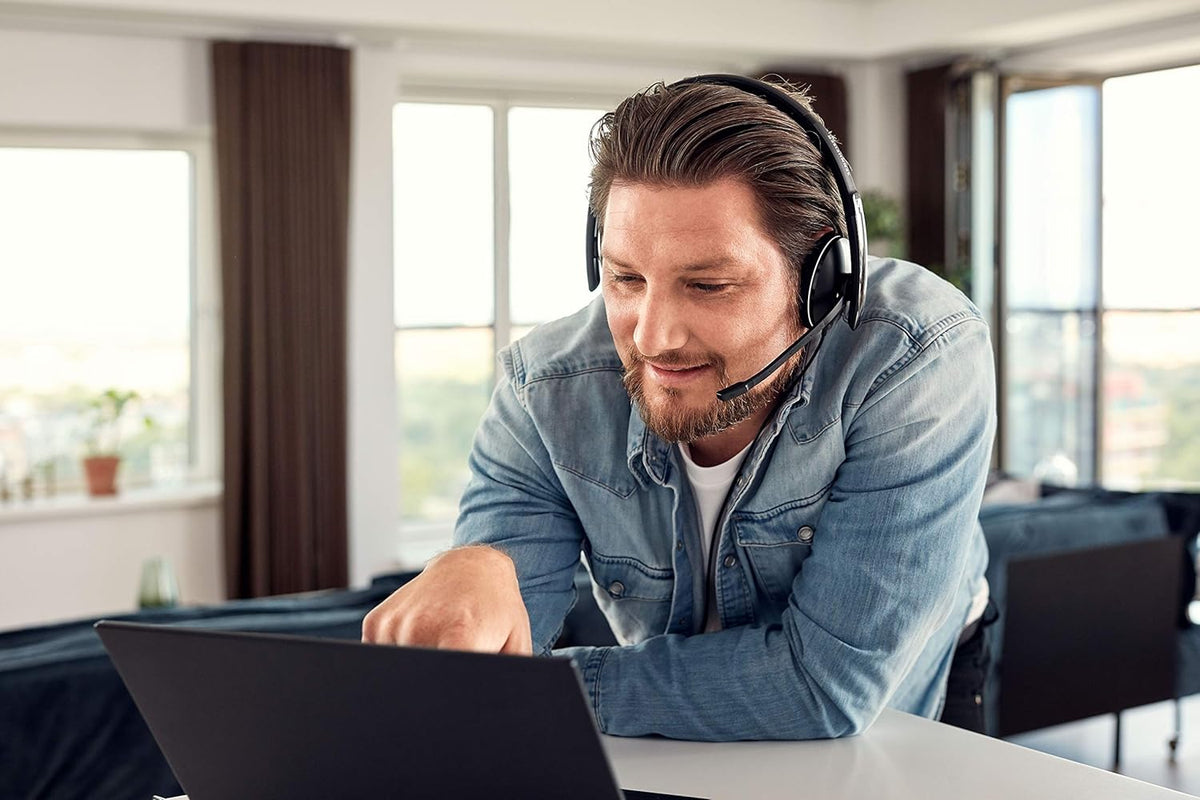 Wired Headset with Noise Cancelling Microphone L121718