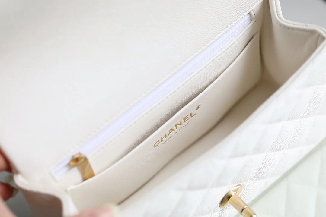White Mini Flapbag With Top Handle K60430