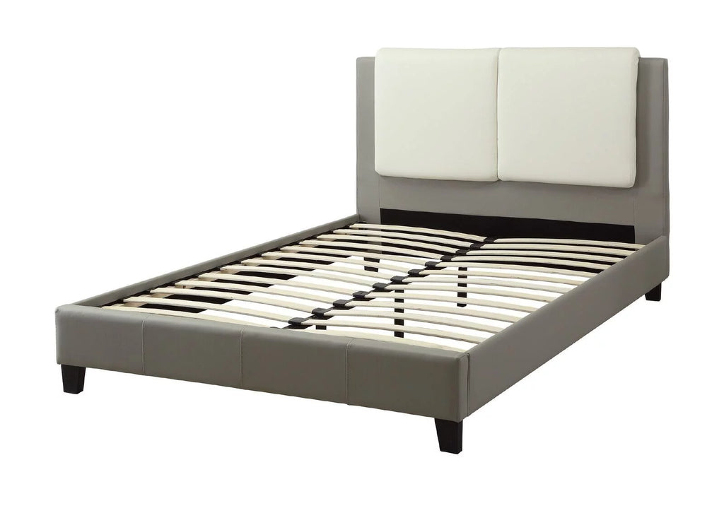 White 3pc Full Size Upholstered Bed Set R4184