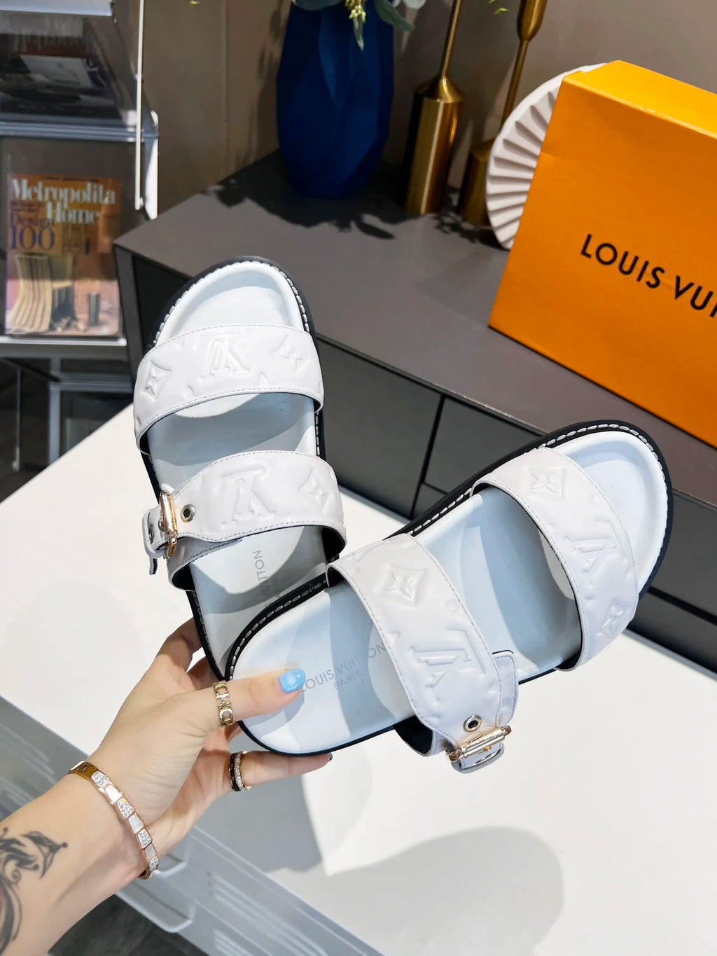 Women's Flat Mule White E233
