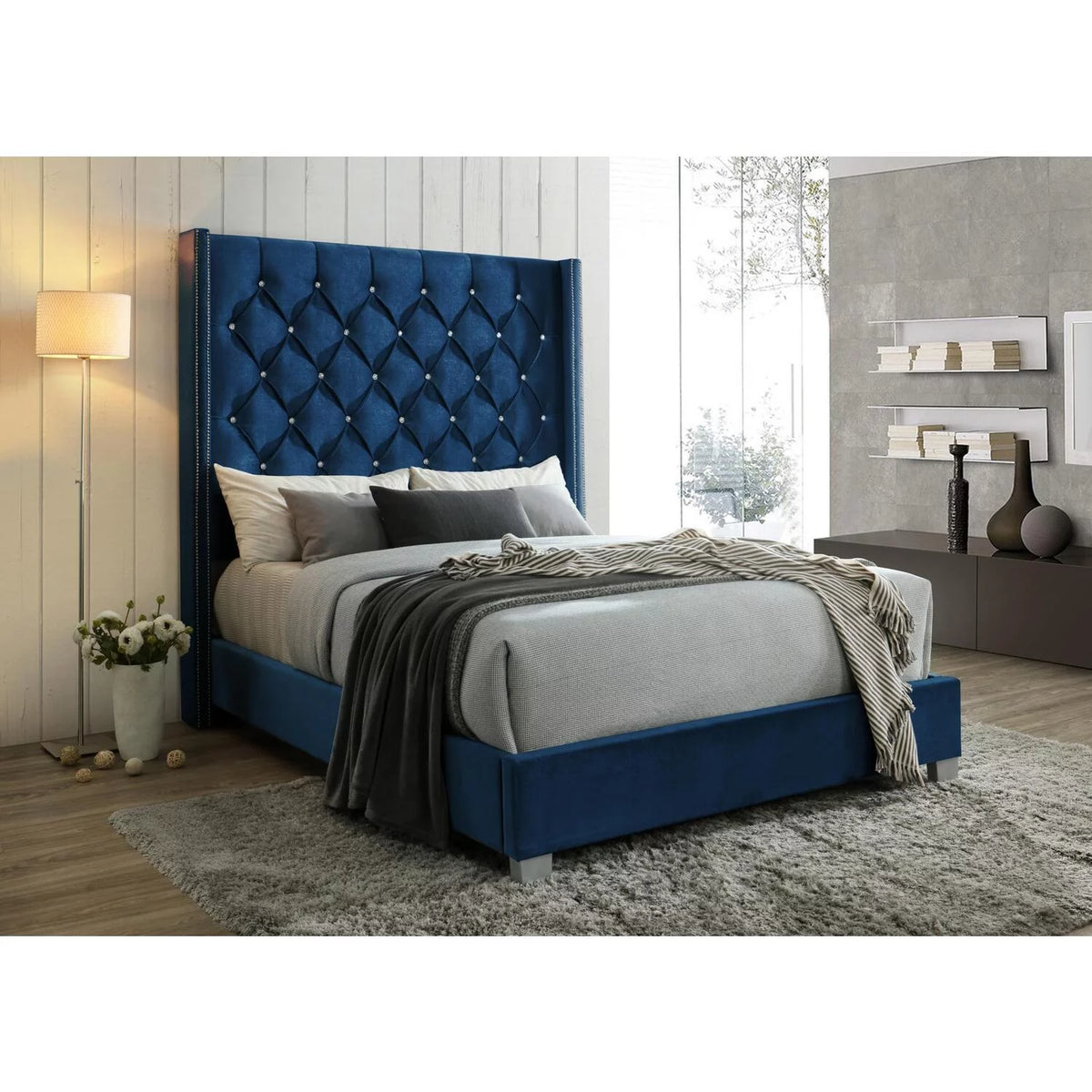 Queen Bed U877