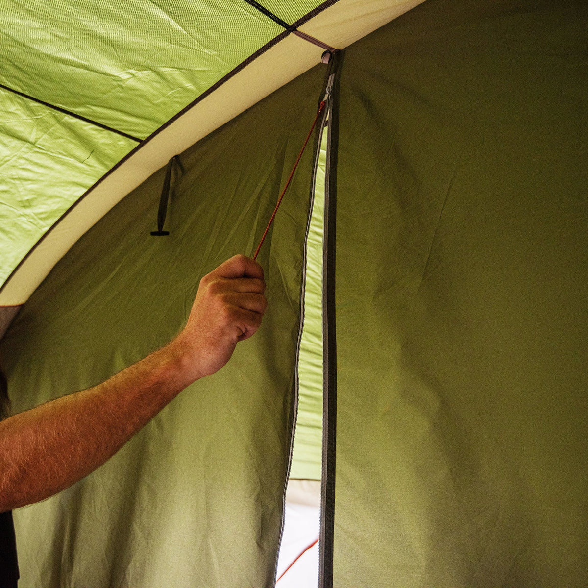 18-Person Cabin Tent with 3 Covered Entrances N200190