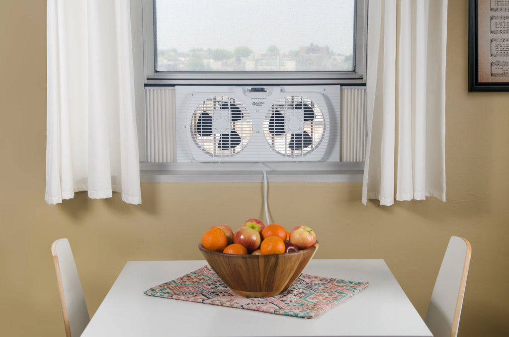 White 3-Speed Dual Blade Window Fan L58444