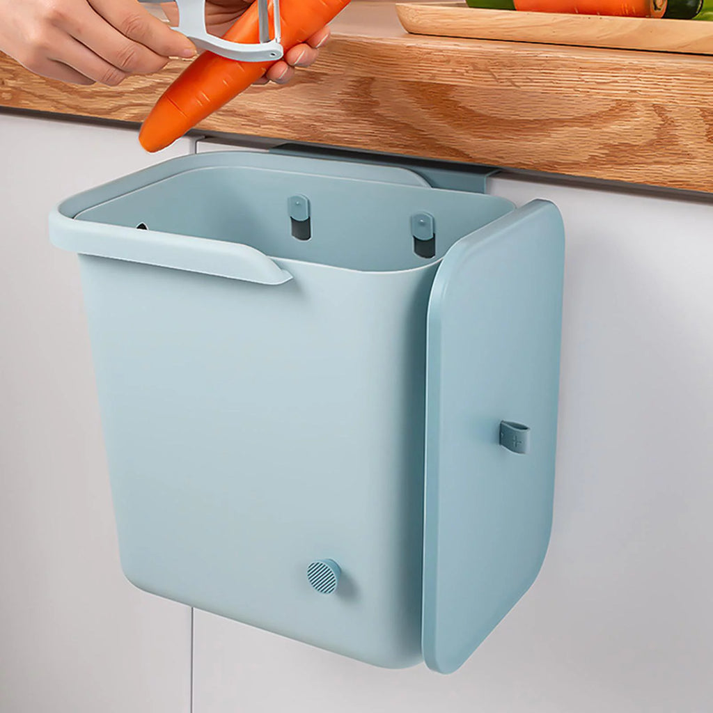 2.4 Gallon Hanging Trash Can T960427