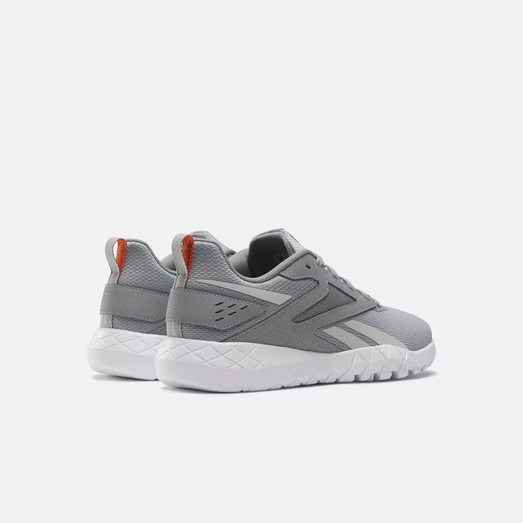Training Shoes B716407
