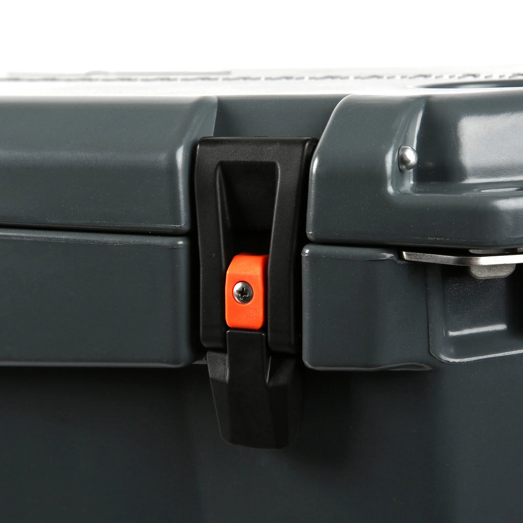 52 Quart Hard Sided Chest Cooler F6696